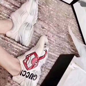 Gucci Rhyton Distressed Mouth Sneakers - White and Red Size 37.5